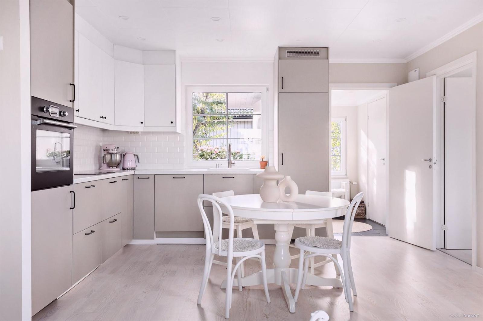 Charming Apartment In A Red House In Stockholm Bagian luar foto